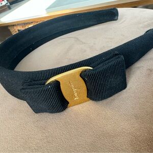 Authentic Salvatore Ferragamo Headband Vara Ribbon Bow in Black